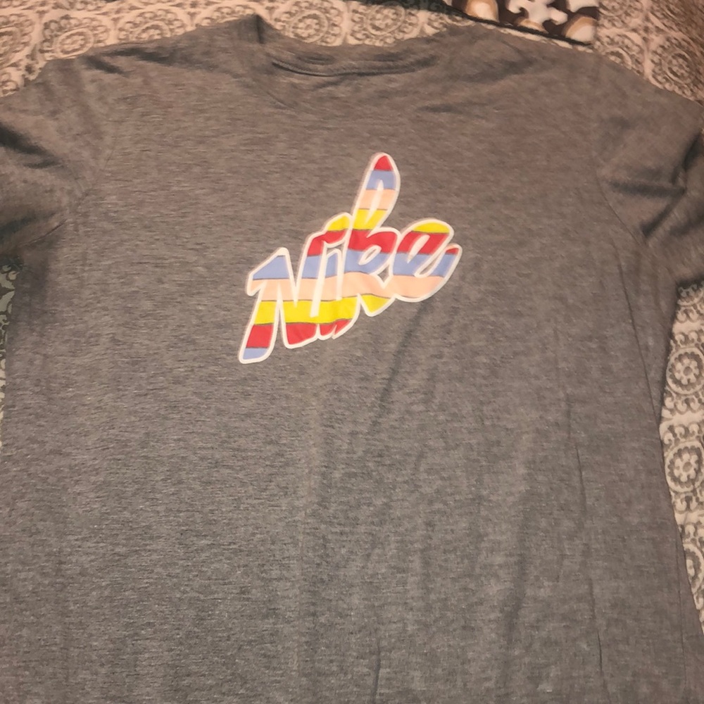 Nike tee shirt